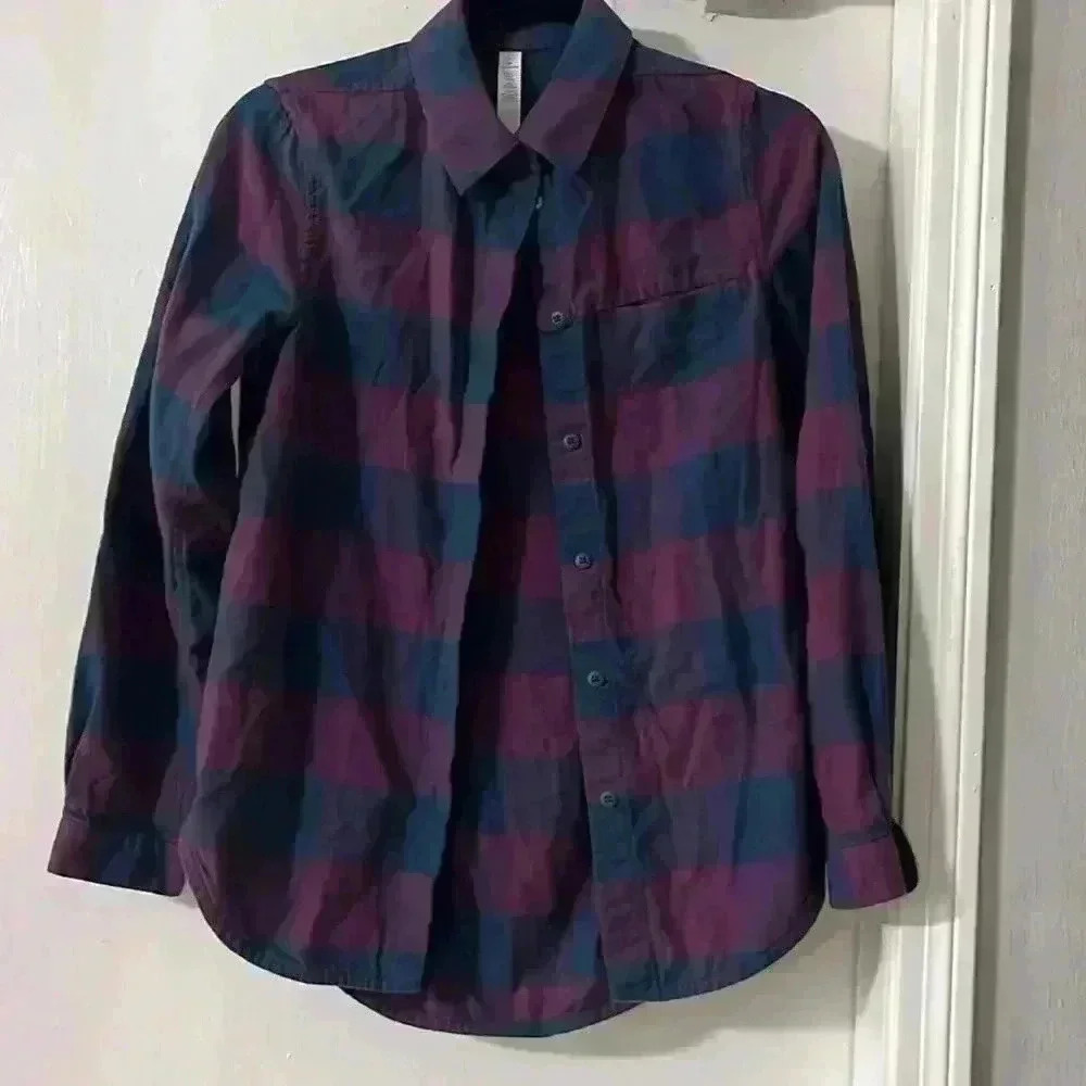 Lululemon Full Day Ahead Shirt
Revive Plaid Night Diver Galactic Grape - Picture 7 of 11